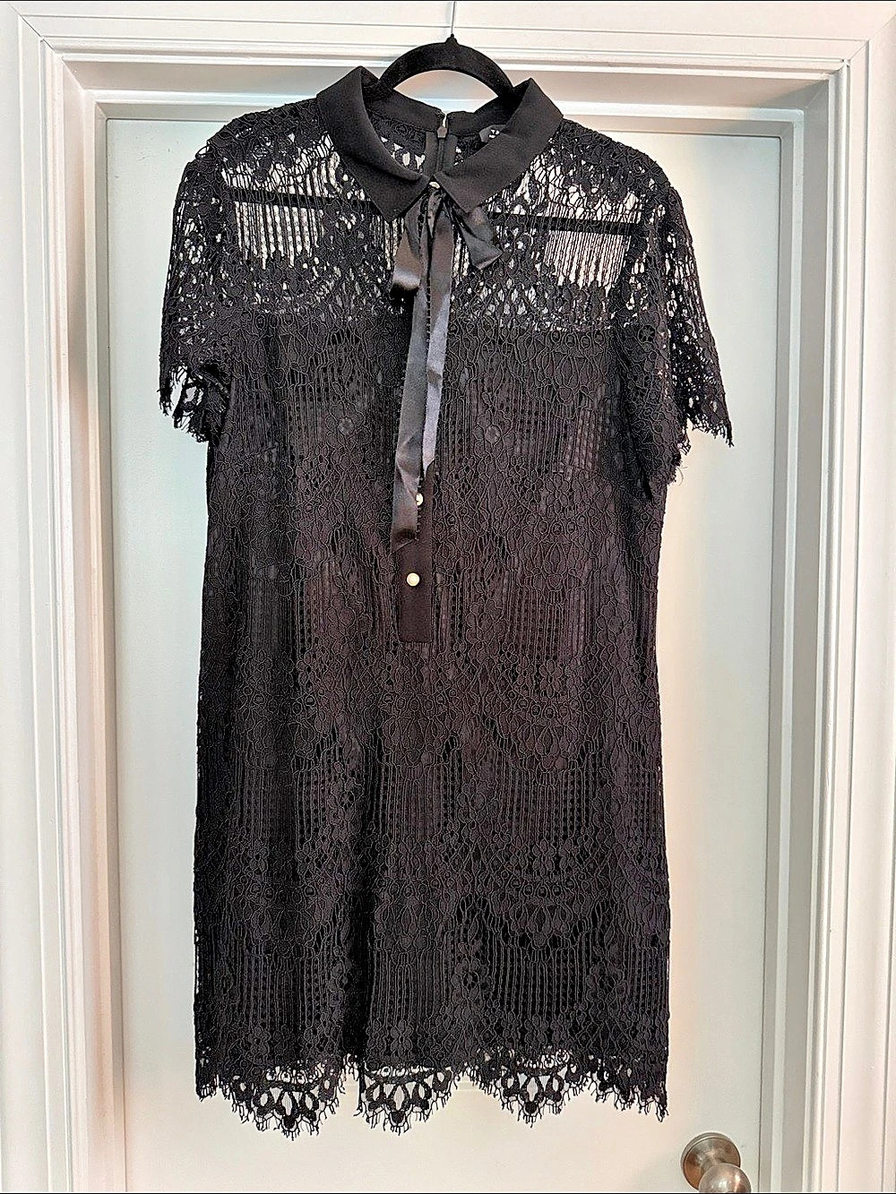 Tahari Black Lace Mini Dress Size 14 Like New
